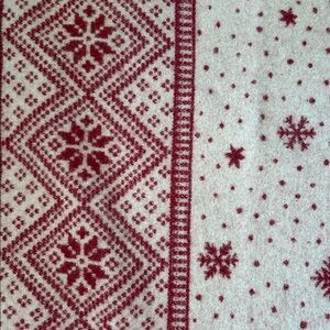 100% wool throw blanket